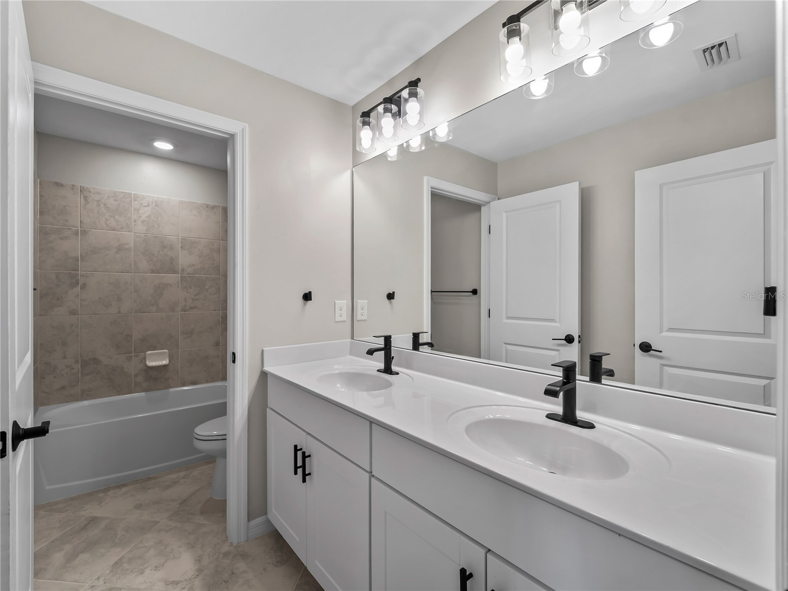 1837 E Isles Road Port Charlotte FL 33953 C7527159 image40