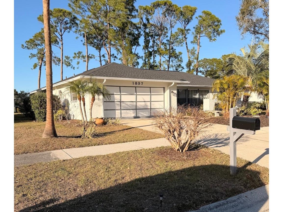 1837 Springwood Drive Sarasota FL 34232 J999795 image1