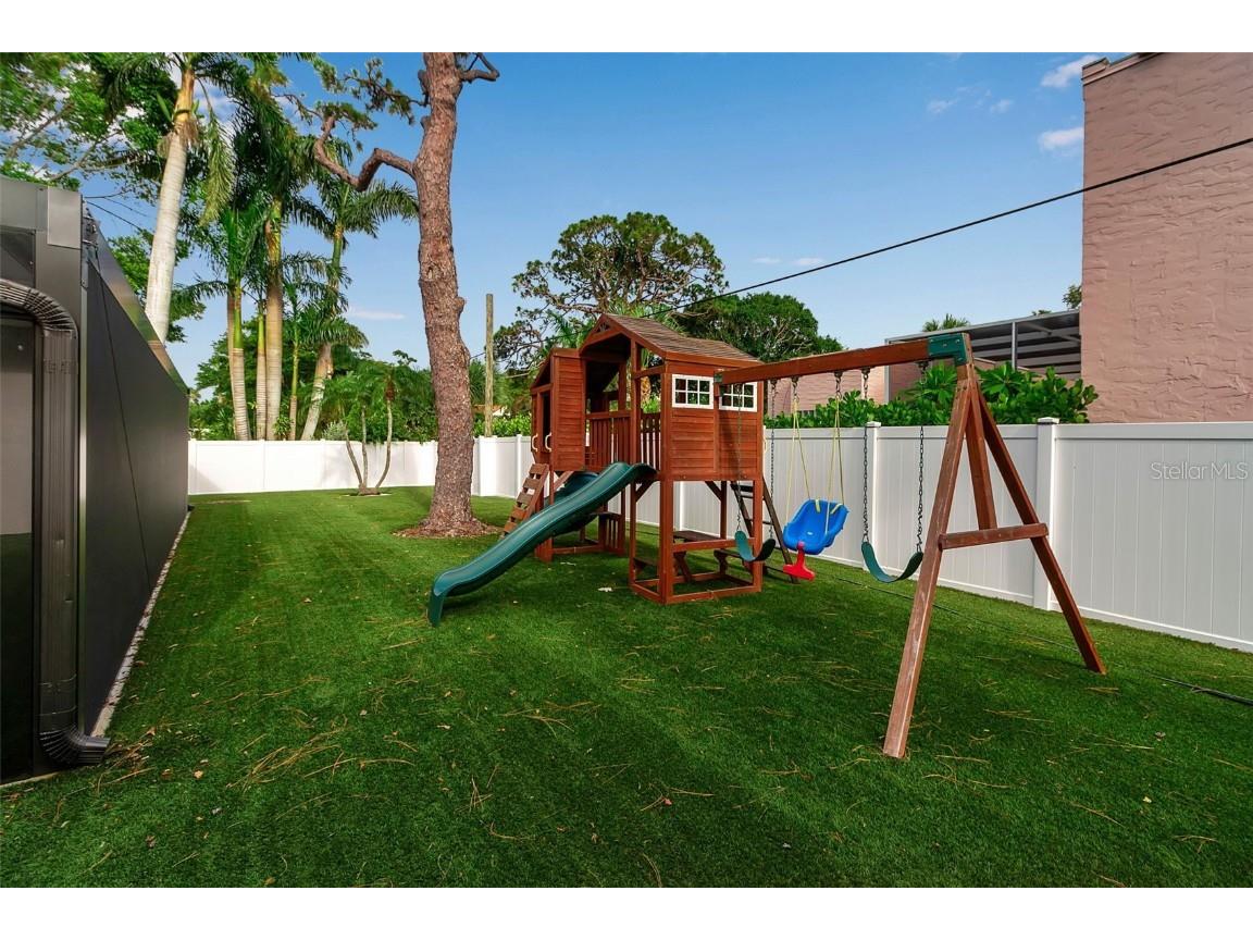 1838 Alta Vista Street Sarasota FL 34236 A4657794 image73