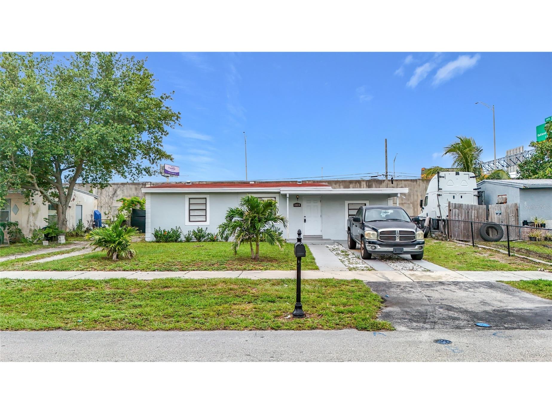 1838 Lauderdale Manor Drive Fort Lauderdale FL 33311 O6414172 image1
