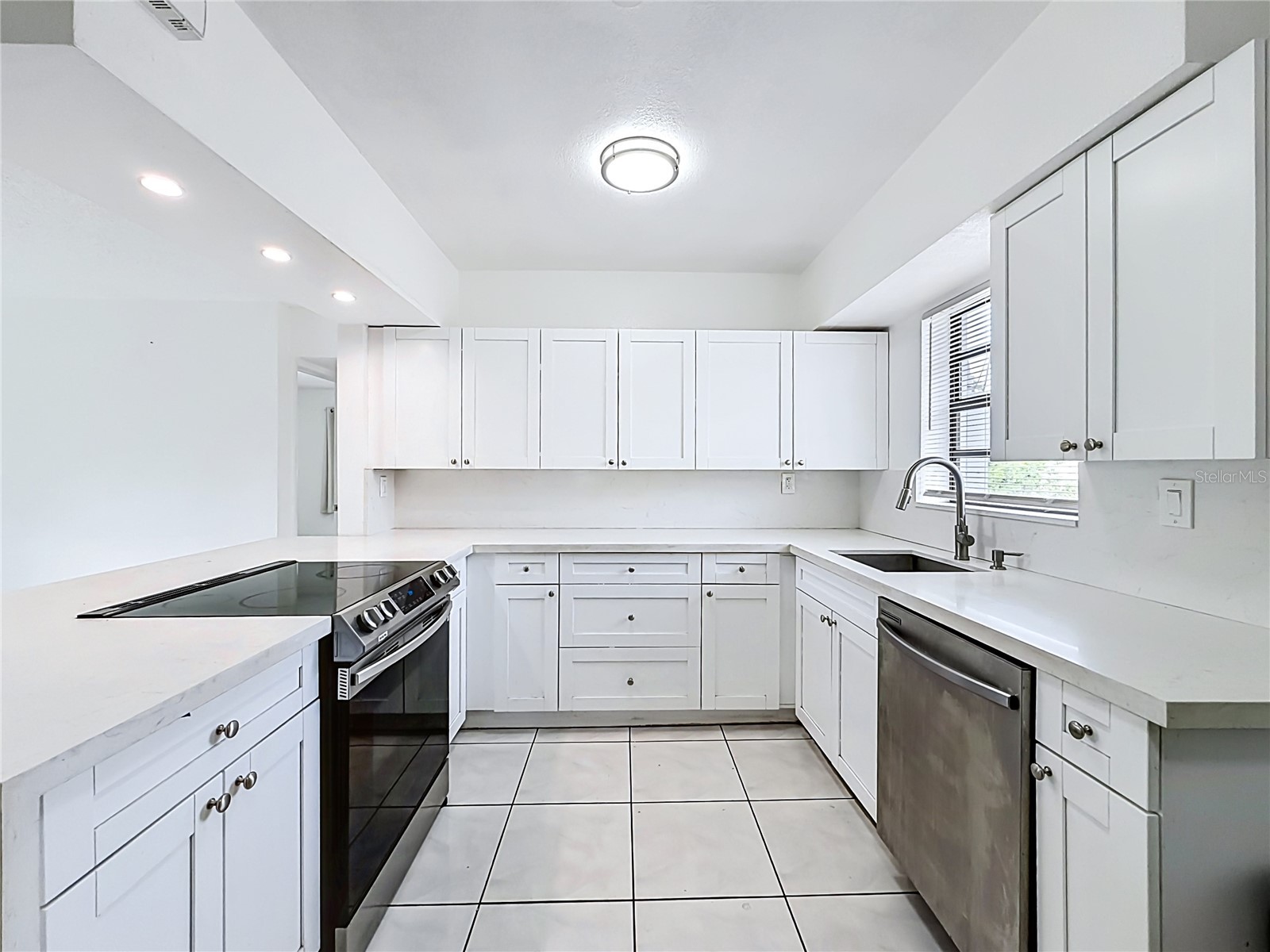 1838 Lauderdale Manor Drive Fort Lauderdale FL 33311 O6414172 image4