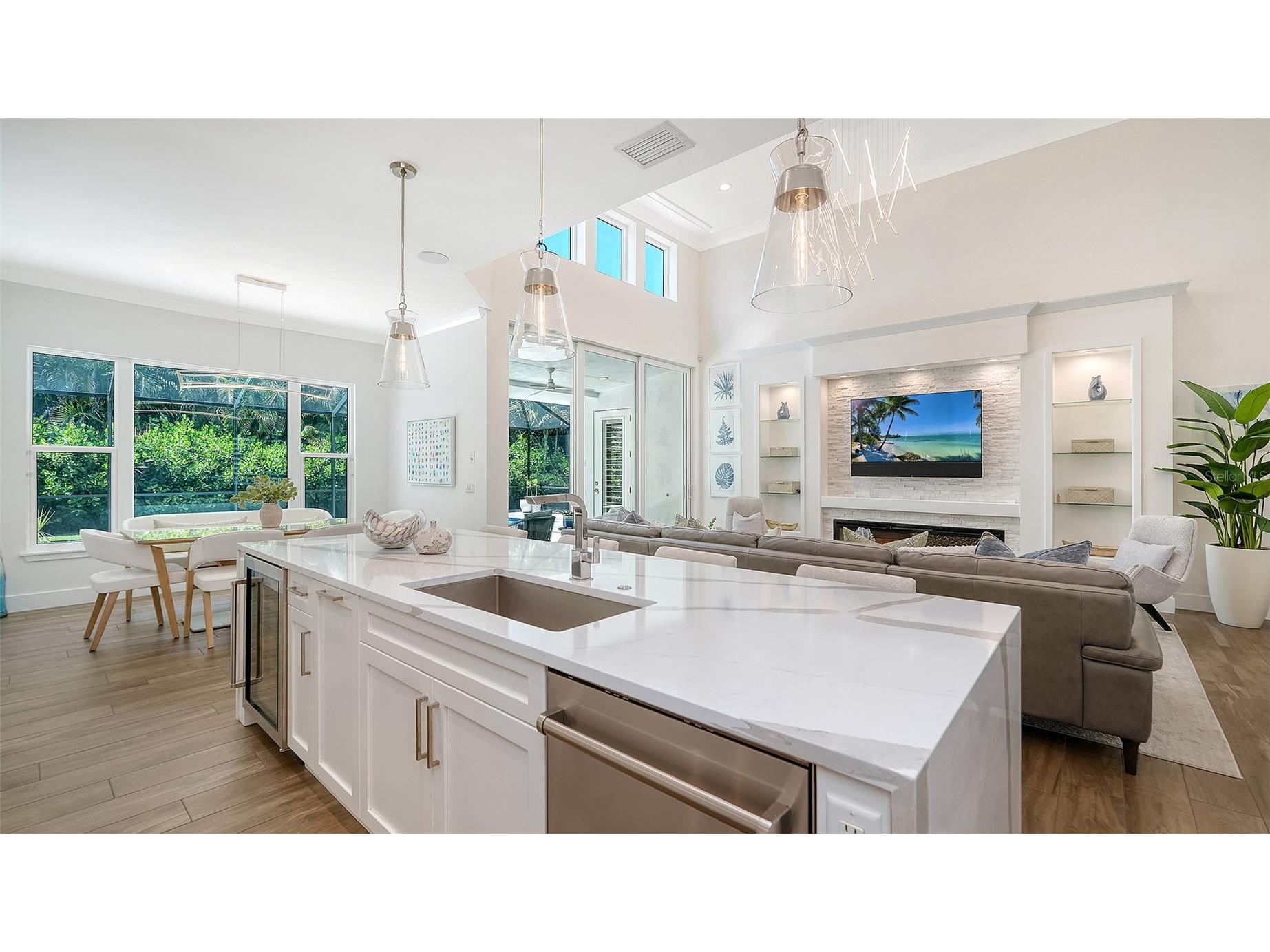 1838 Oleander Street Sarasota FL 34239 A4697493 image24