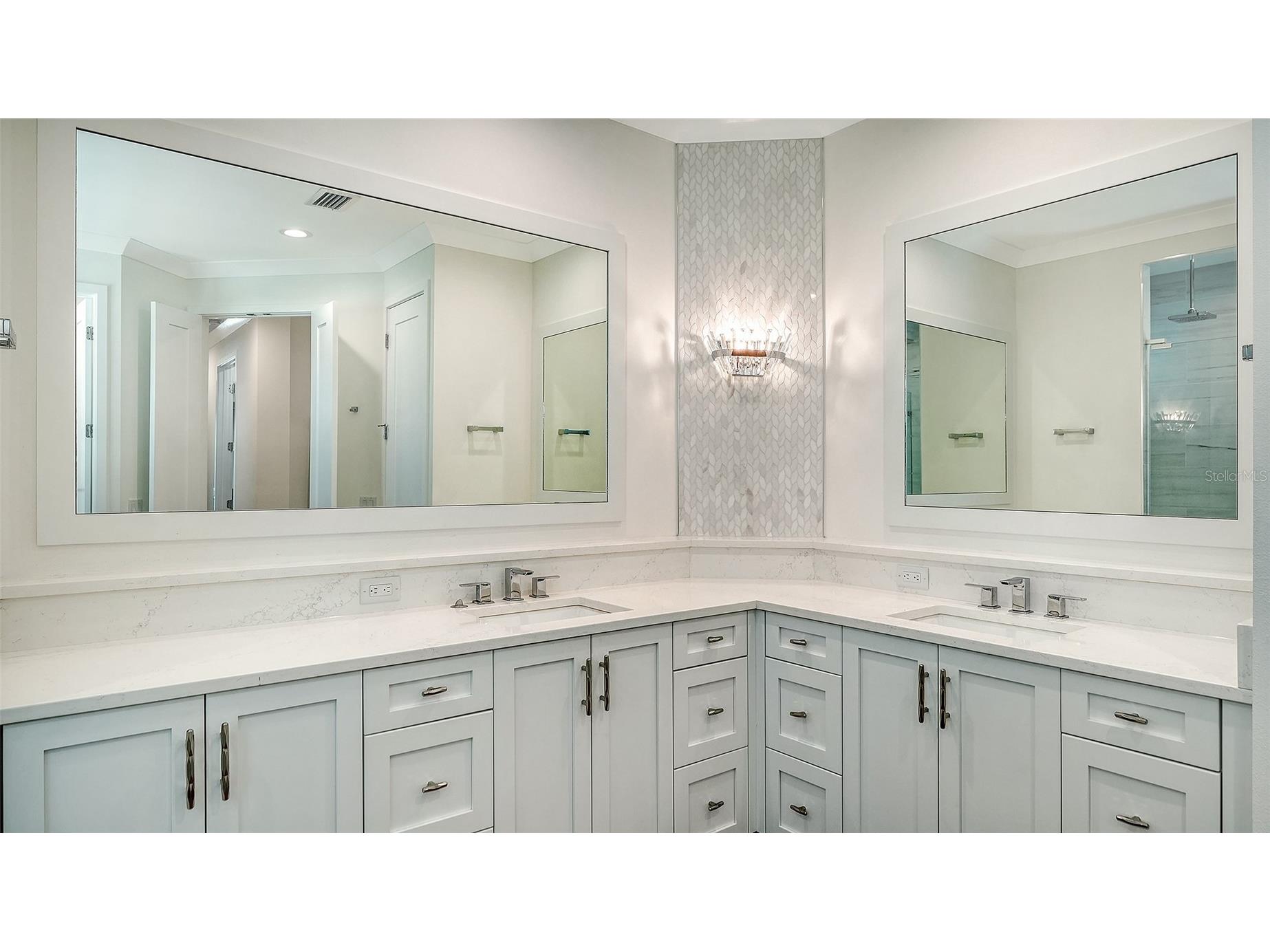 1838 Oleander Street Sarasota FL 34239 A4697493 image35