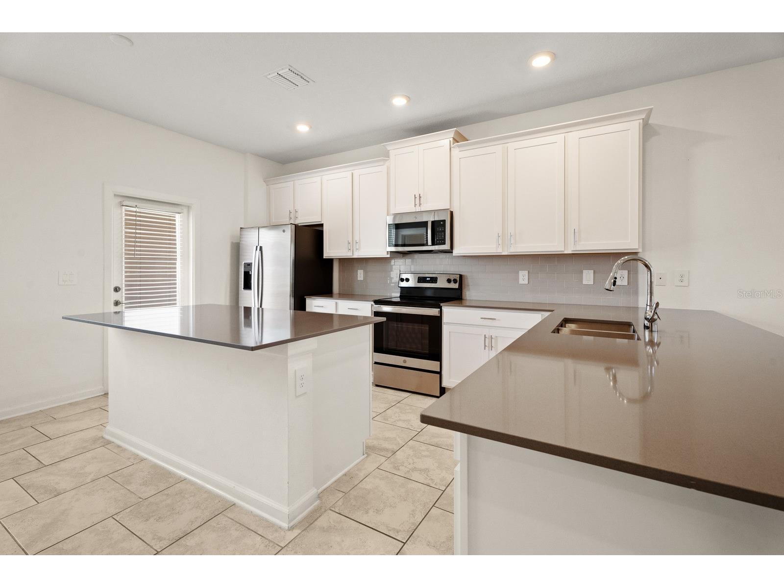 1838 Tohoqua Boulevard Kissimmee FL 34744 S5147475 image8