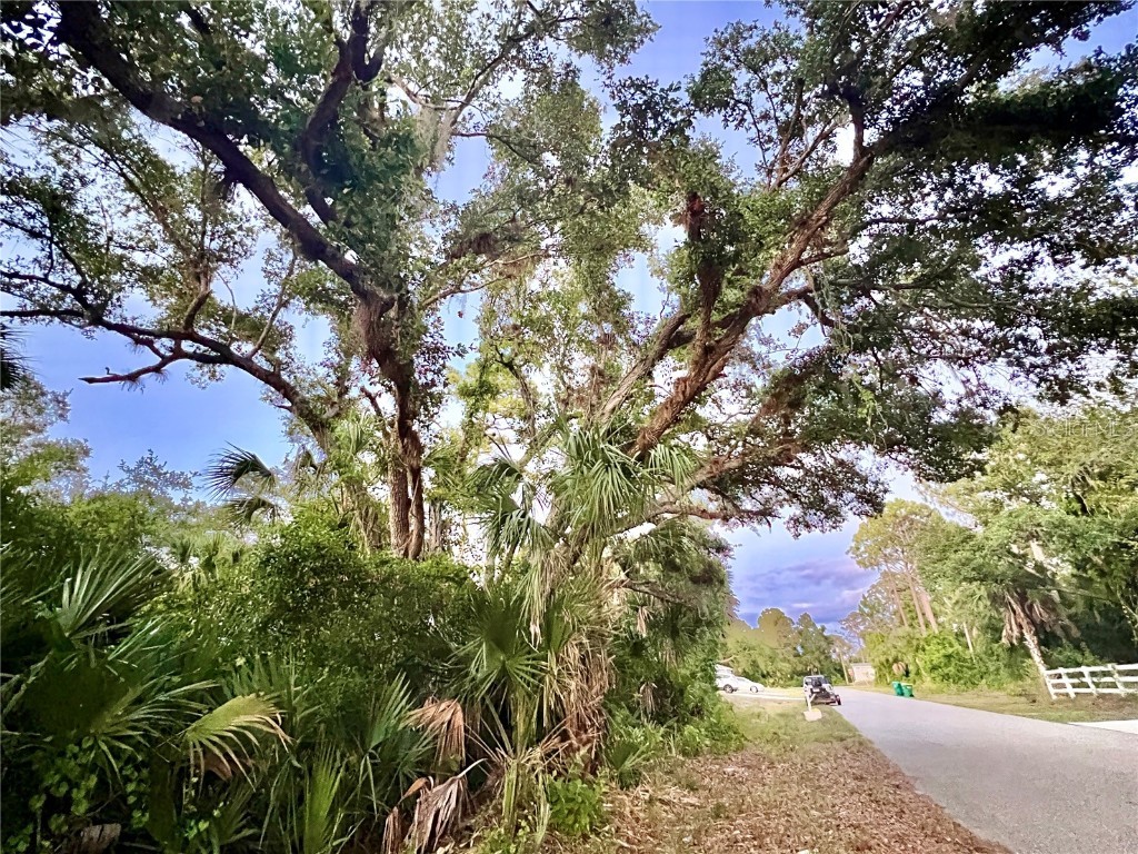 18380 & 18388 Moonshadow Ave Port Charlotte FL 33954 C7493752 image1