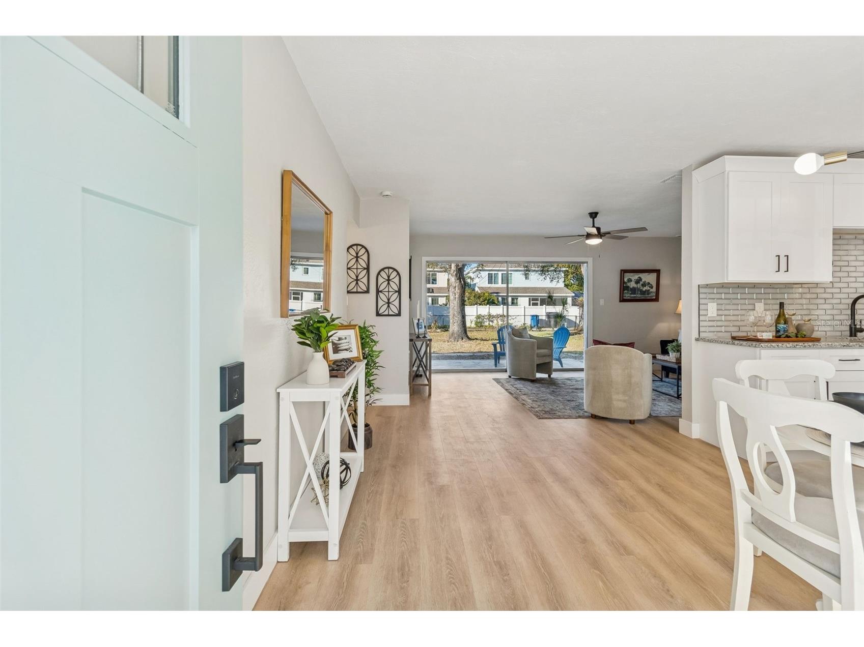 1839 46th Avenue N Saint Petersburg FL 33714 TB8469459 image3