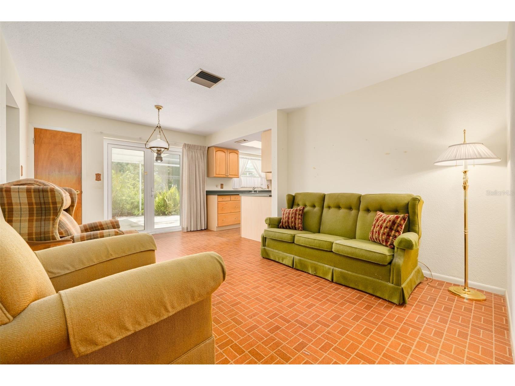 1839 Almeria Way S Saint Petersburg FL 33712 TB8494732 image11