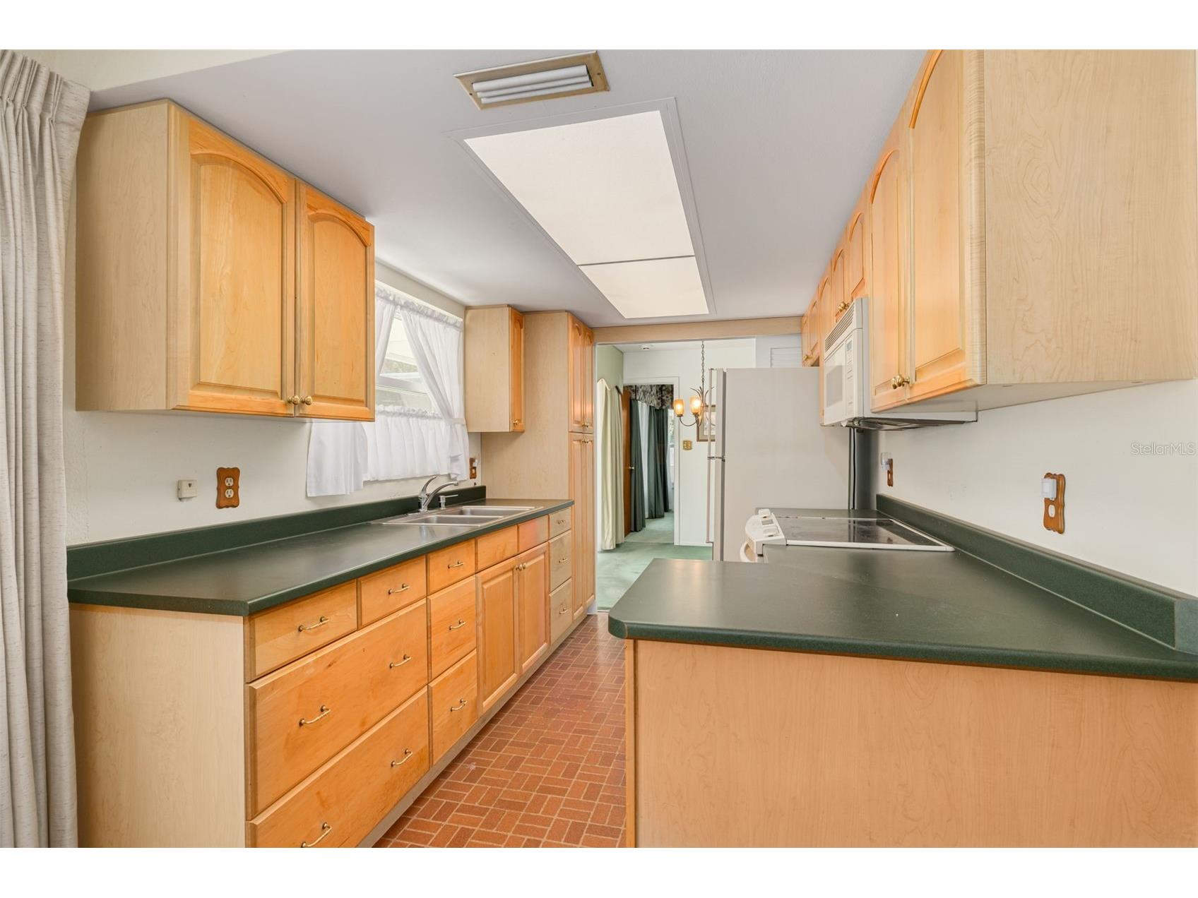 1839 Almeria Way S Saint Petersburg FL 33712 TB8494732 image9