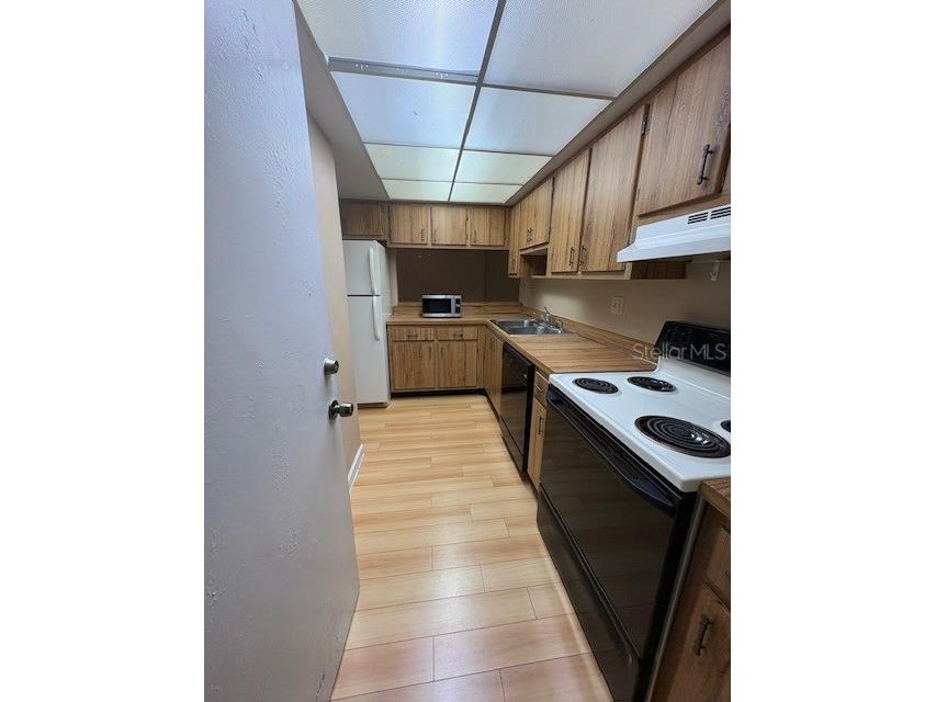 1839 Bough Avenue #B Clearwater FL 33760 TB8506177 image5