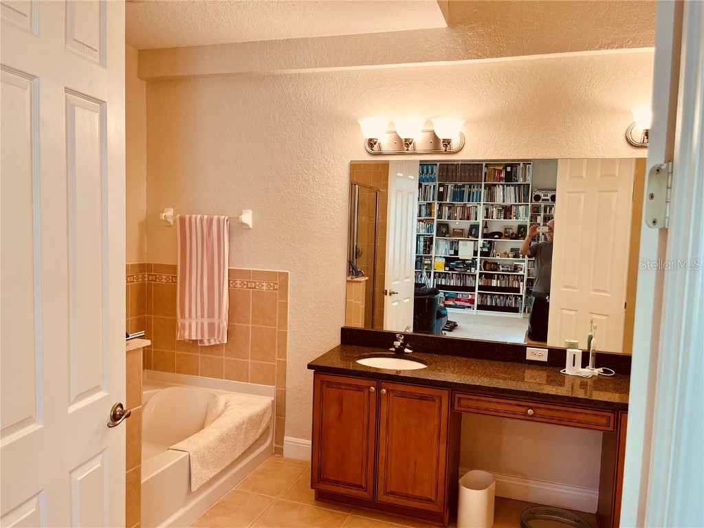 184 Banyan Bay Drive Saint Petersburg FL 33705 - LITTLE BAYOU ON TAMPA BAY TB8384825 image28