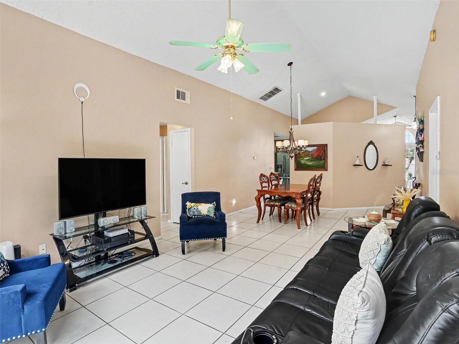 184 Coral Reef Circle Kissimmee FL 34743 O6407015 image7