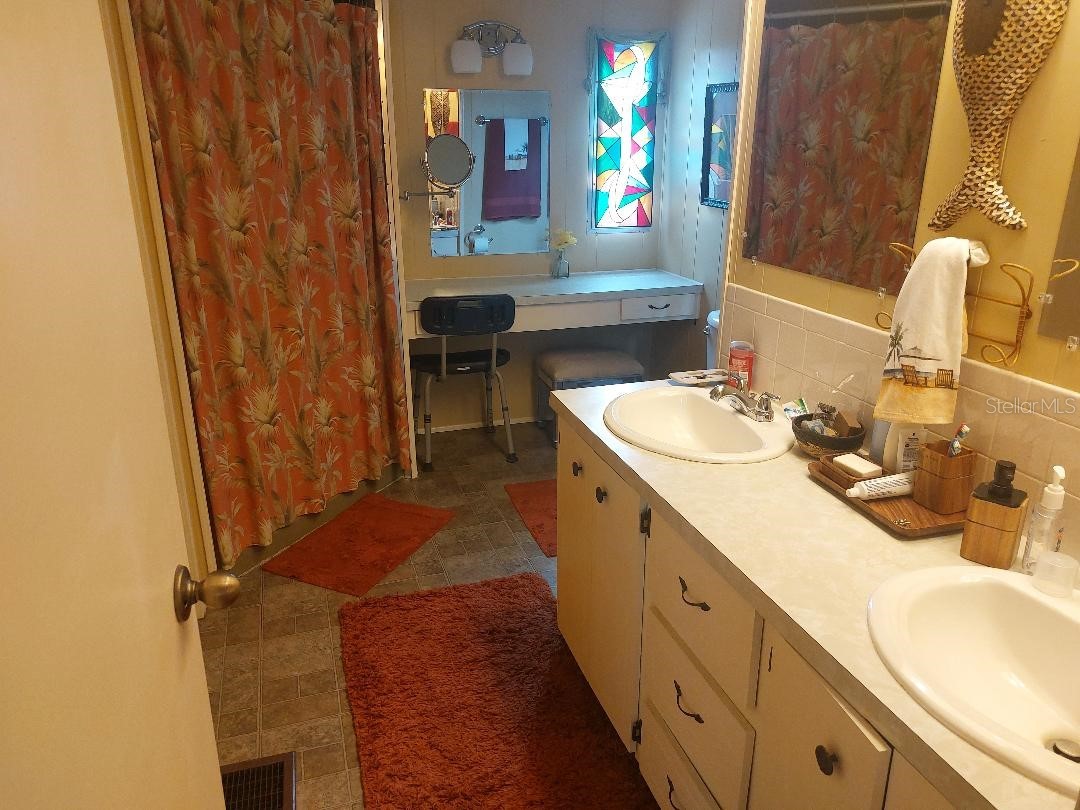 184 Independence Avenue #8 Palm Harbor FL 34684 - LAKE TARPON TB8495345 image18