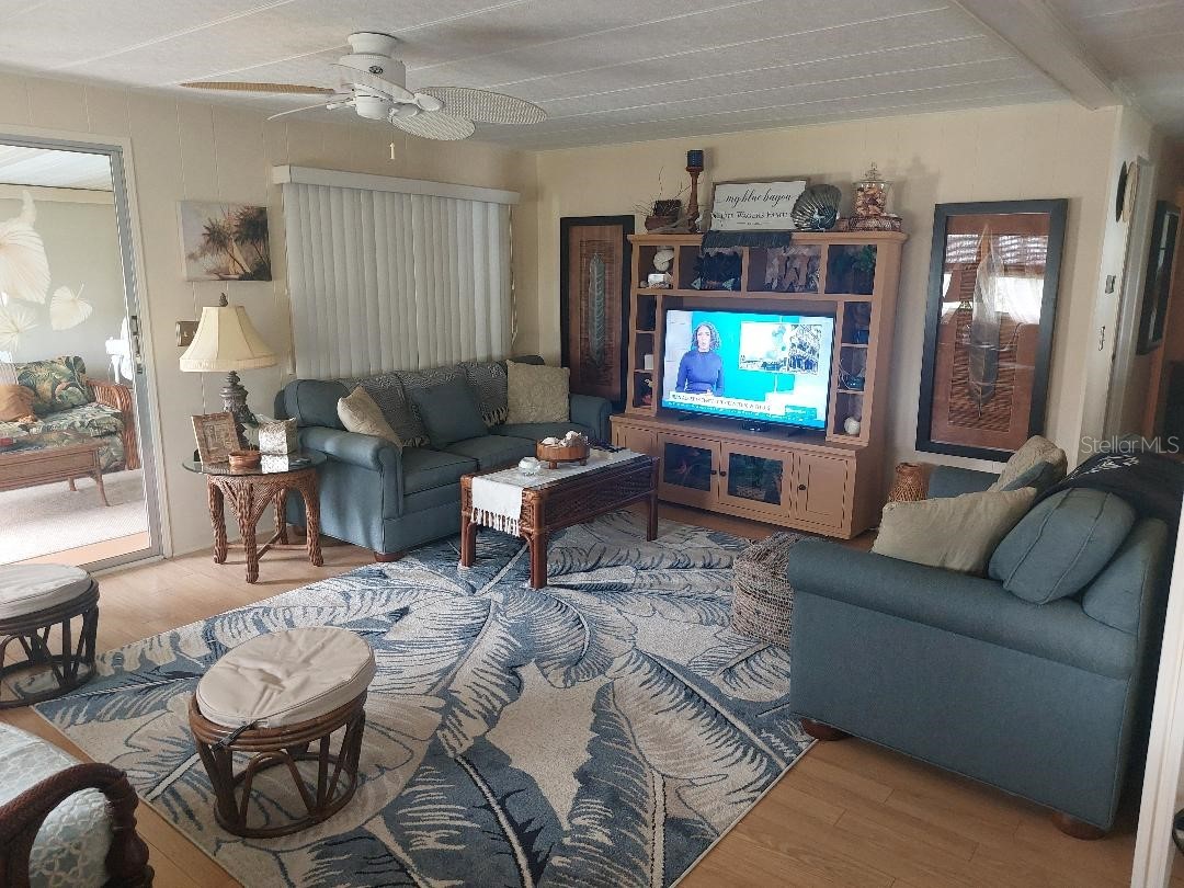 184 Independence Avenue #8 Palm Harbor FL 34684 - LAKE TARPON TB8495345 image3