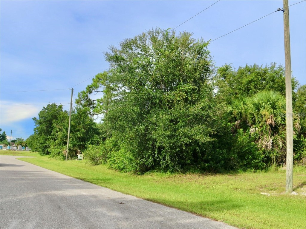 184 Lime Tree Park Rotonda West FL 33947 A4598543 image1