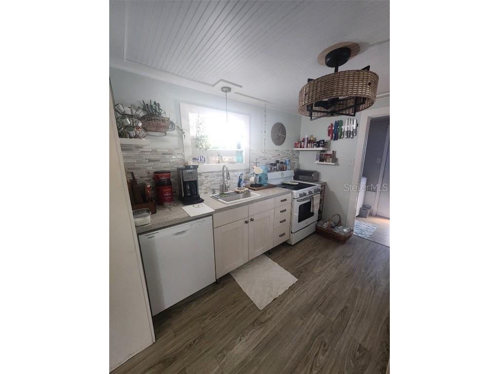 184 Norfolk Avenue NW Port Charlotte FL 33952 C7516217 image8