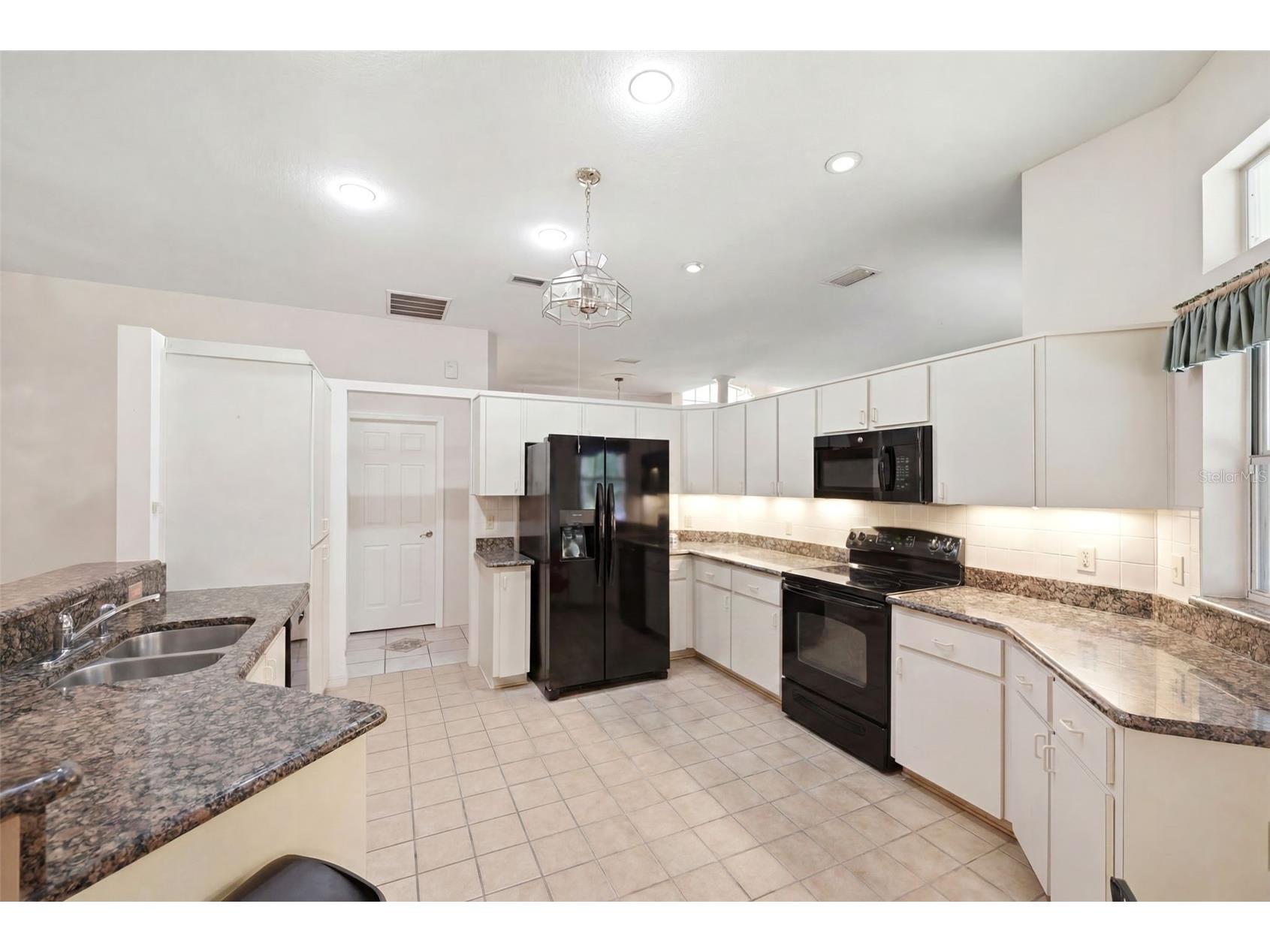 184 Pine Street Homosassa FL 34446 W7887672 image15