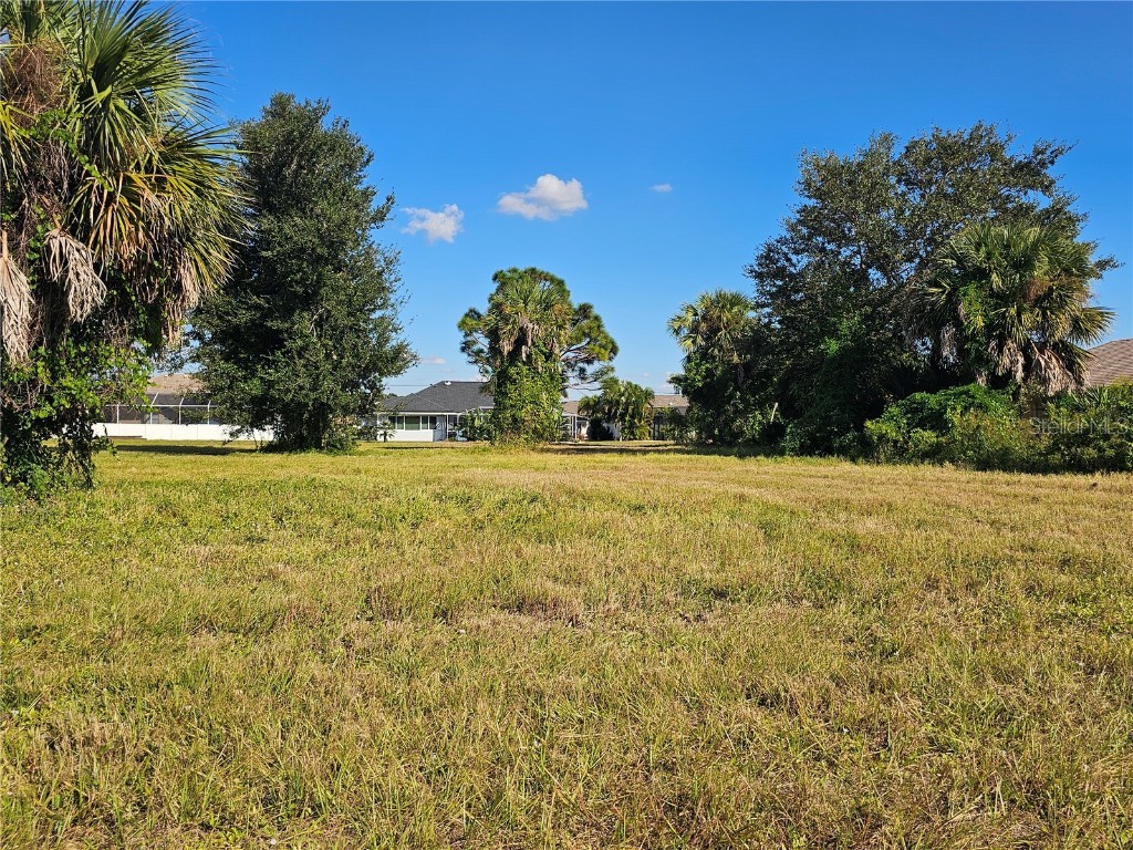 184 Rotonda Boulevard N Rotonda West FL 33947 TB8428142 image9