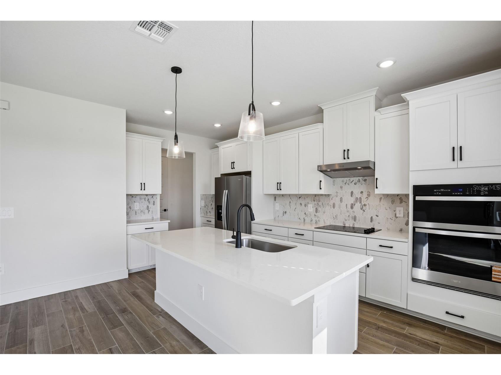 184 Shady Edge Loop Nokomis FL 34275 TB8495207 image11