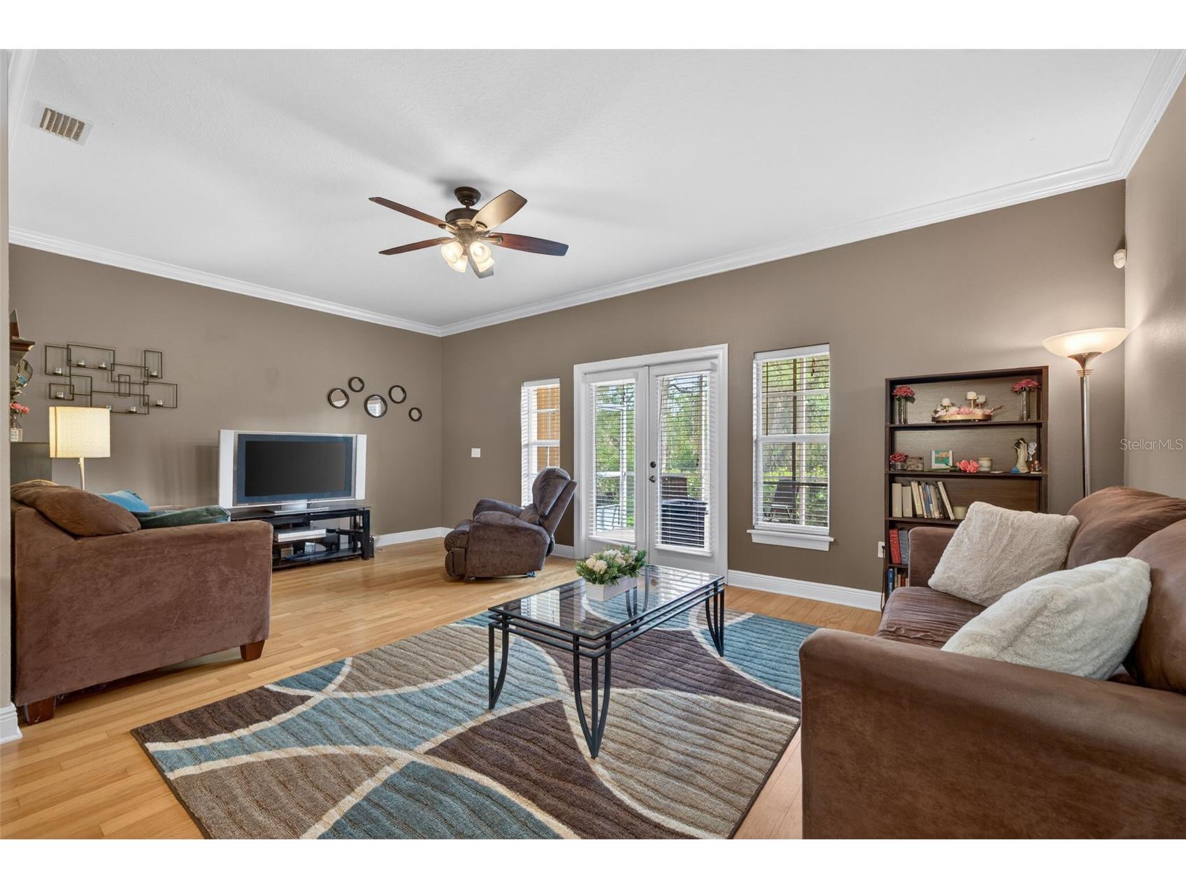 184 Valencia Circle Saint Petersburg FL 33716 TB8487687 image14