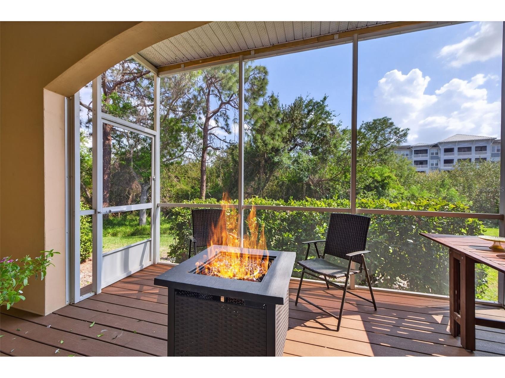 184 Valencia Circle Saint Petersburg FL 33716 TB8487687 image17