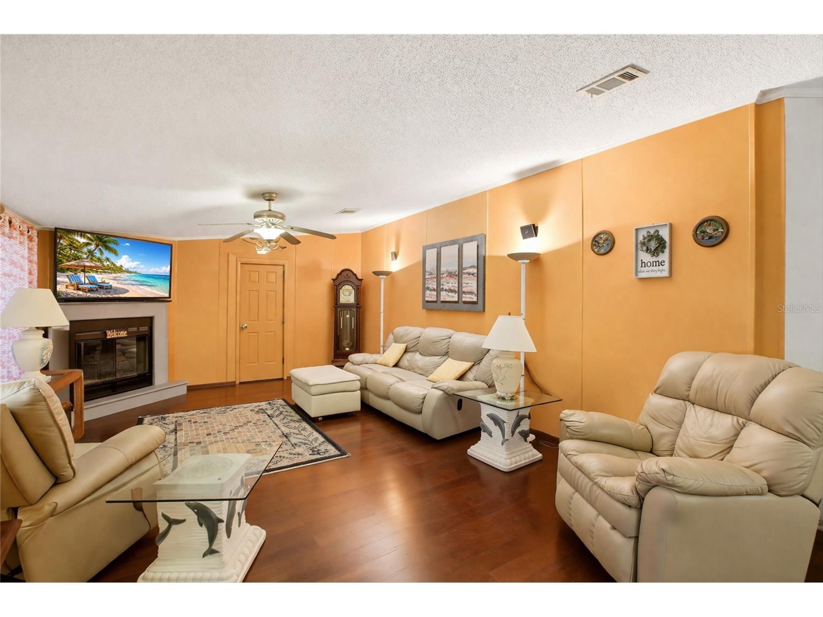 184 W Manatee Loop Punta Gorda FL 33950 C7524378 image7