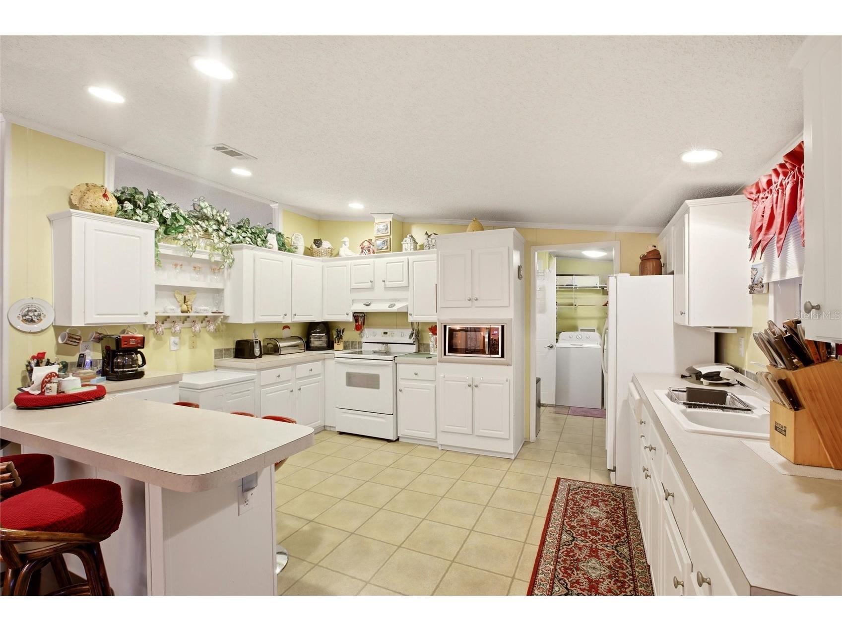 184 W Manatee Loop Punta Gorda FL 33950 C7524378 image8