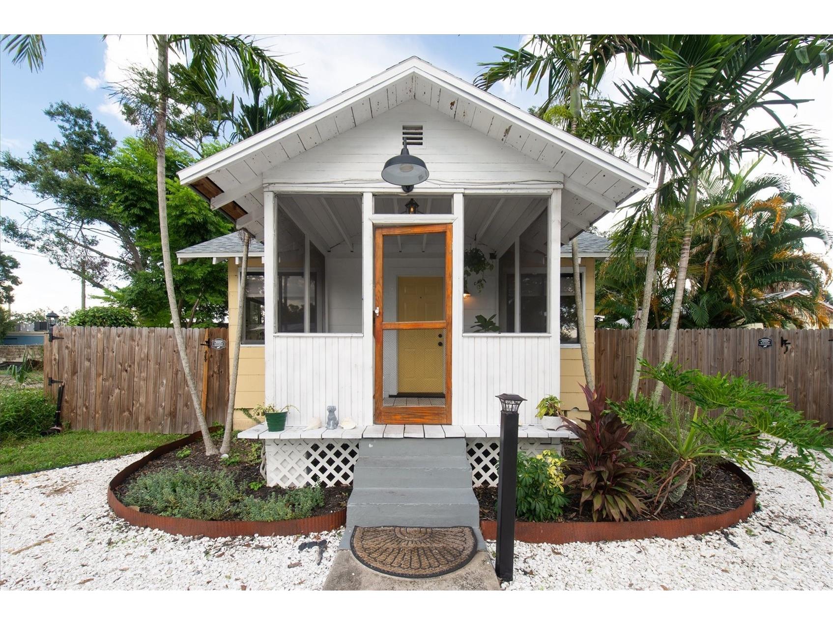 1840 51st Street S Gulfport FL 33707 TB8514116 image16