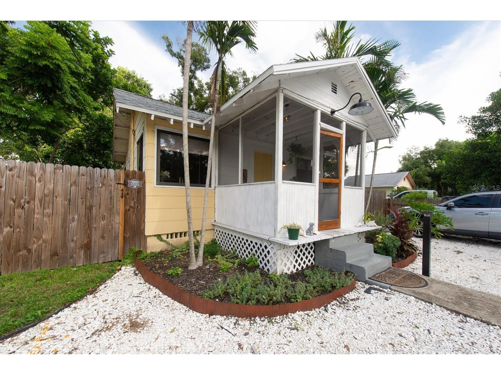 1840 51st Street S Gulfport FL 33707 TB8514116 image18