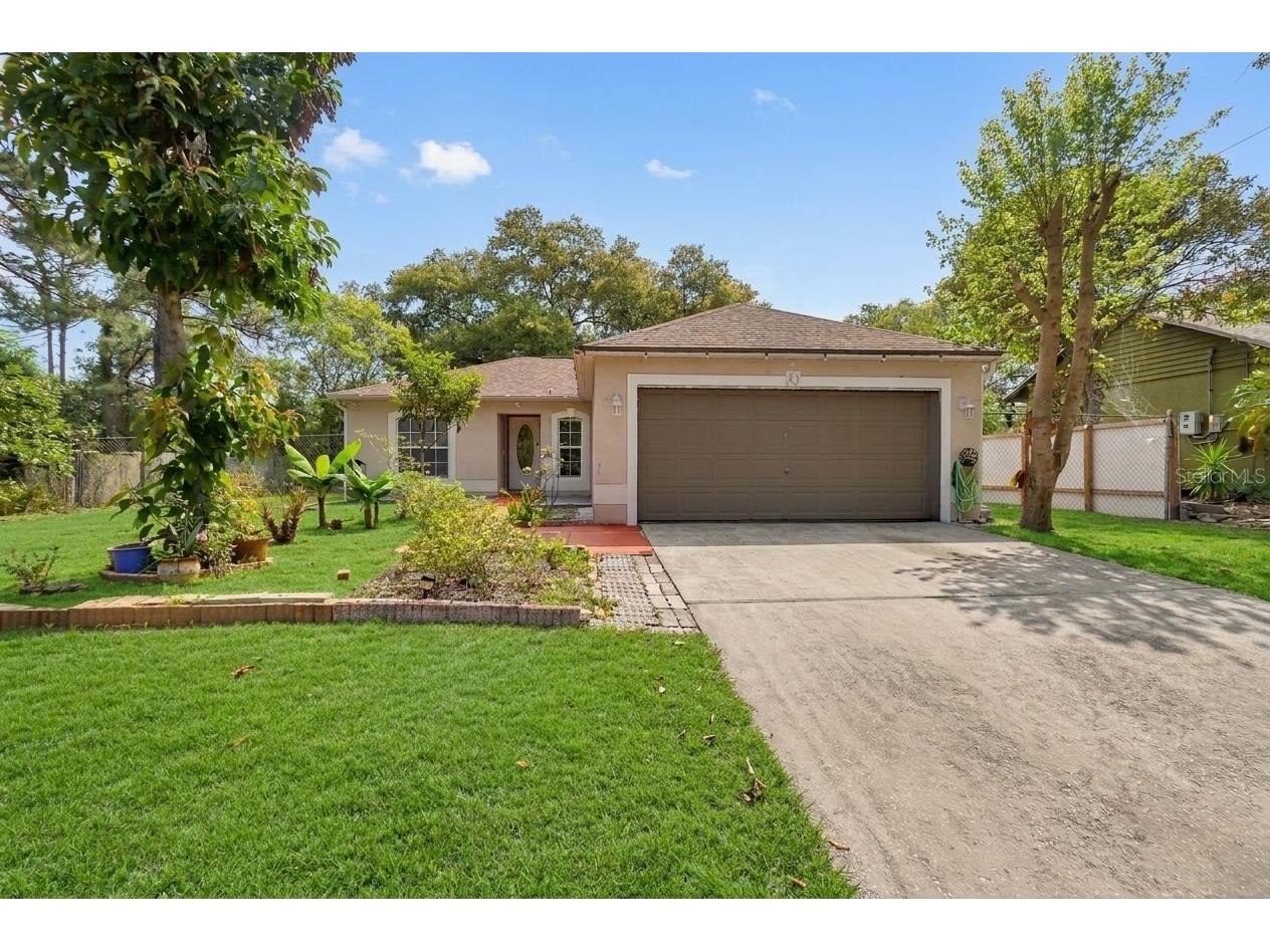 1840 Howland Boulevard Deltona FL 32738 V4947804 image1