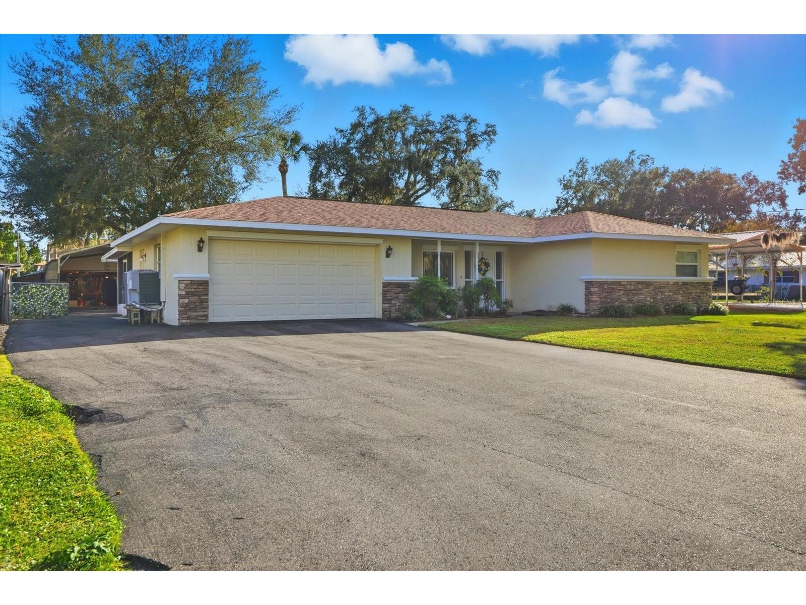 1840 NW 18th Street Crystal River FL 34428 TB8513806 image1
