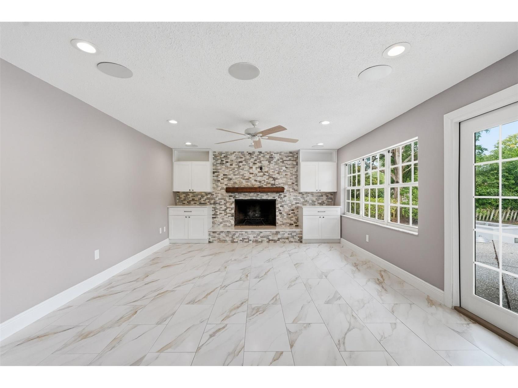 1840 Salem Court Dunedin FL 34698 TB8494774 image12