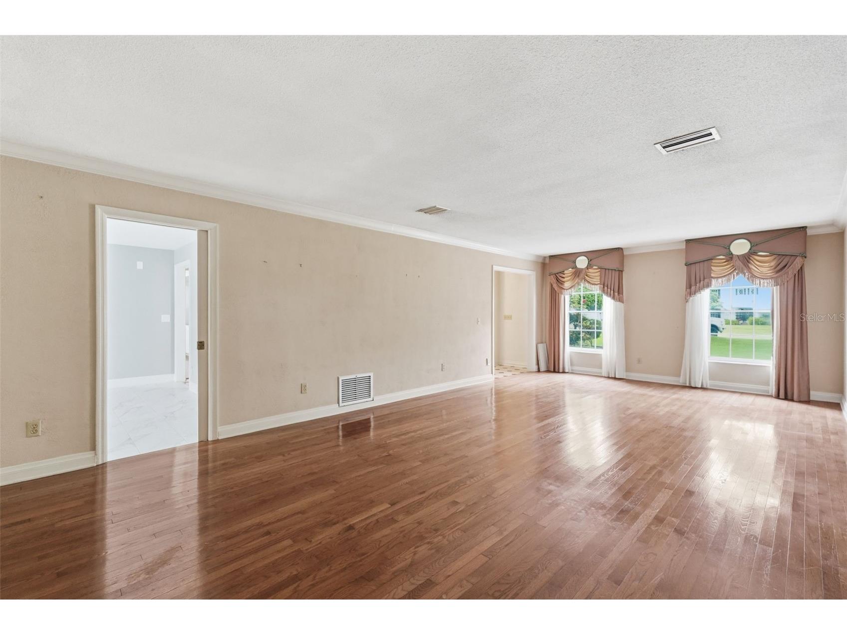 1840 Salem Court Dunedin FL 34698 TB8494774 image6