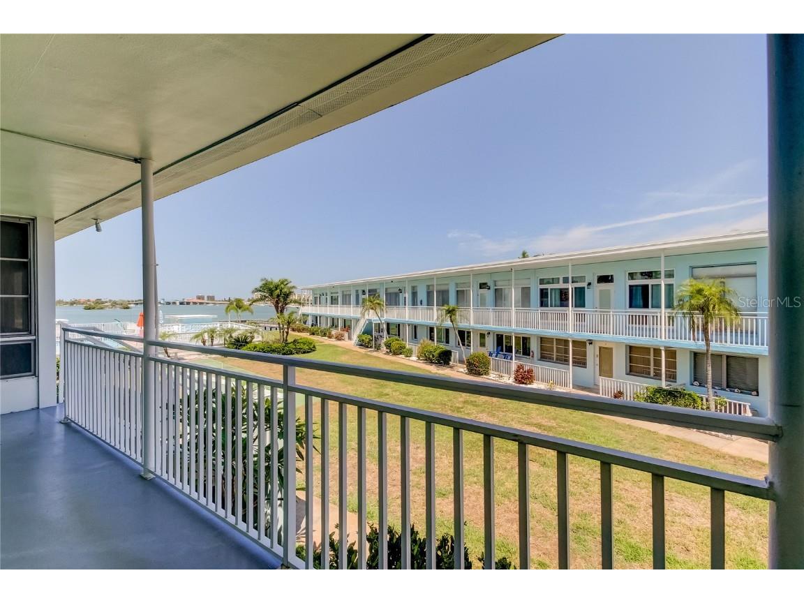 1840 Shore Drive S #15 South Pasadena FL 33707 - BOCA CIEGA BAY U8245088 image1