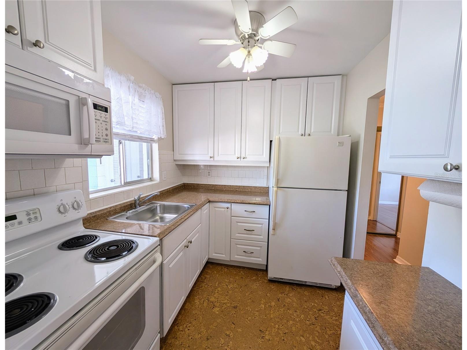 1840 Sunny Drive #D-36 Bradenton FL 34207 A4691258 image4