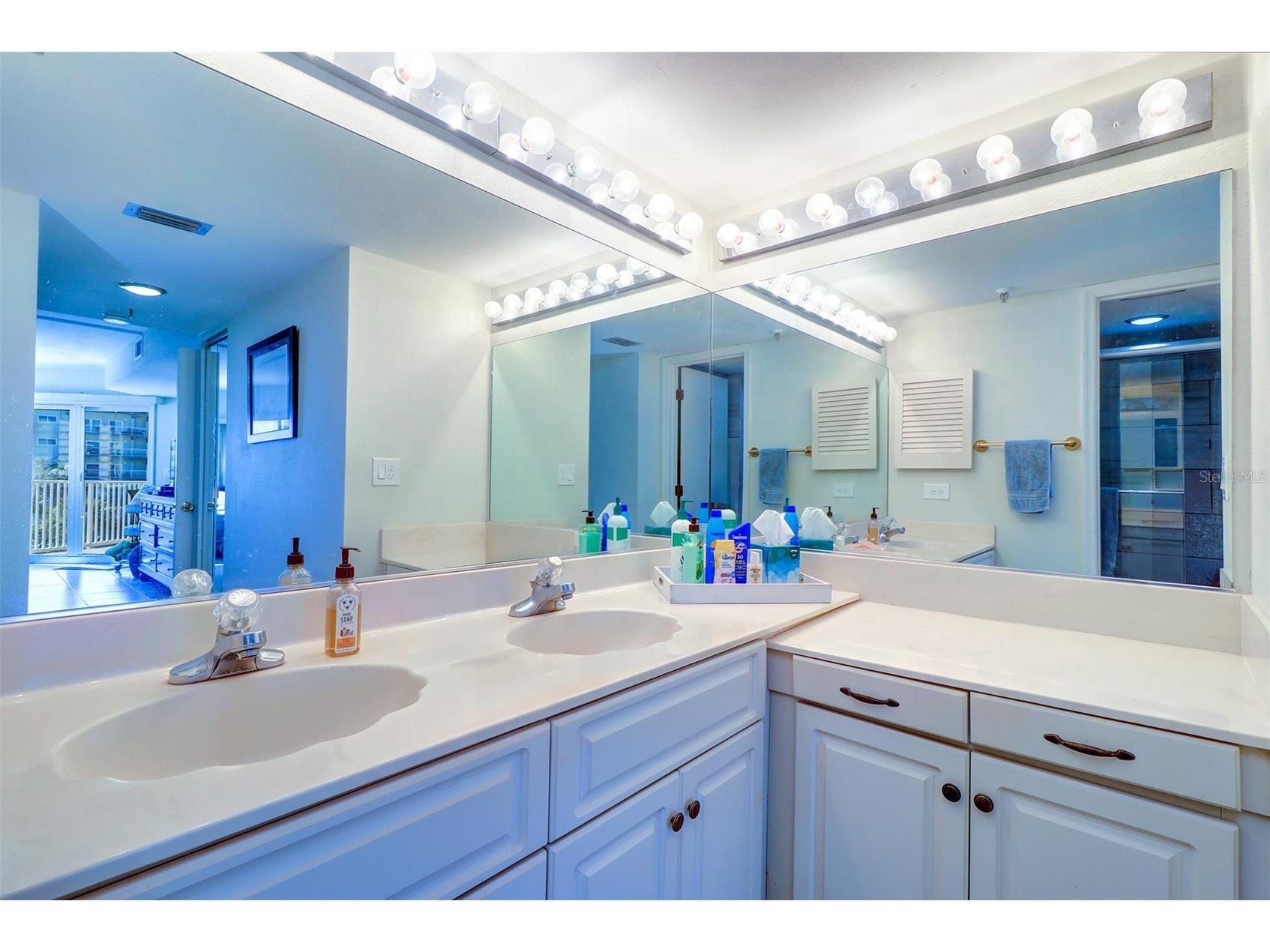 18400 Gulf Boulevard #1302 Indian Shores FL 33785 TB8473533 image27