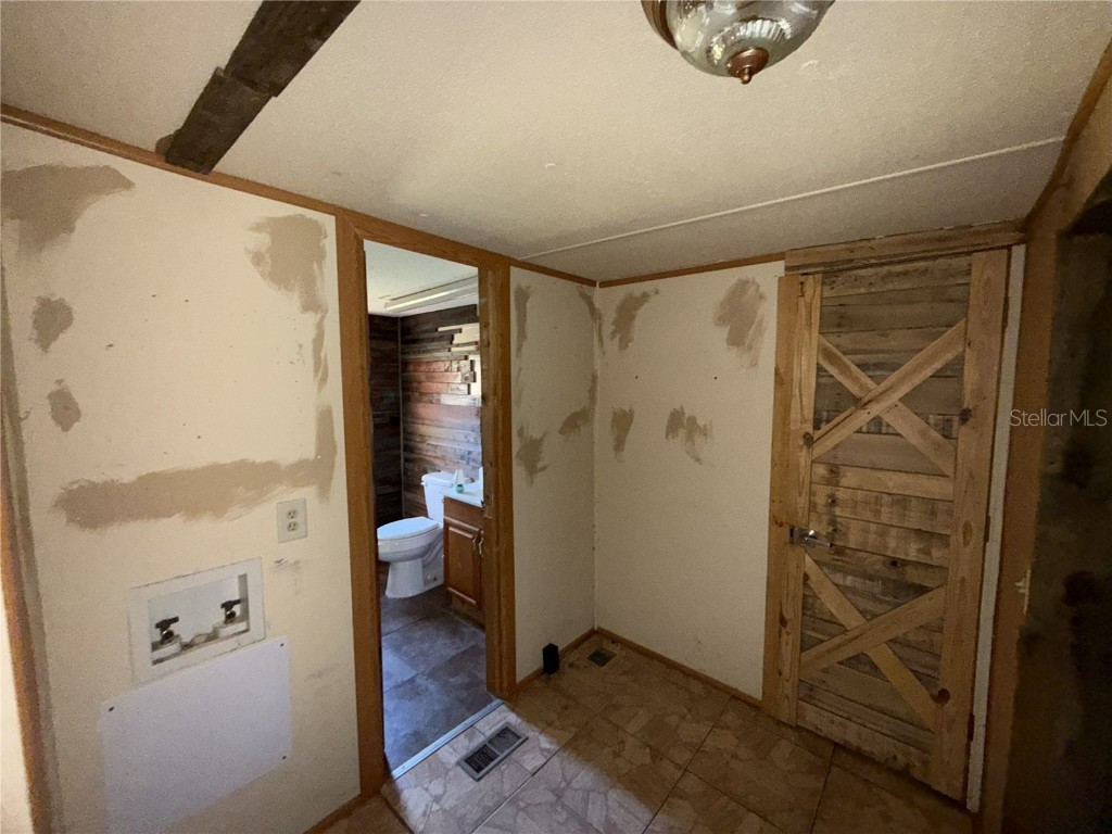 18401 Hamilton Road Dade City FL 33523 TB8356606 image38