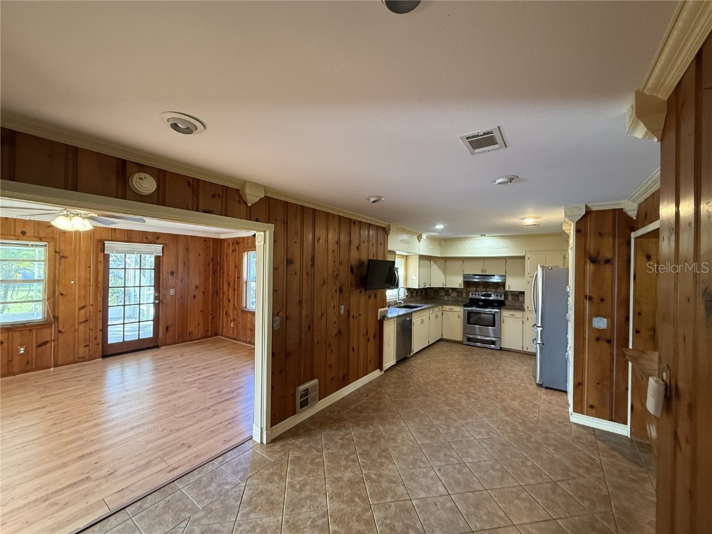 18401 Hamilton Road Dade City FL 33523 TB8356606 image6