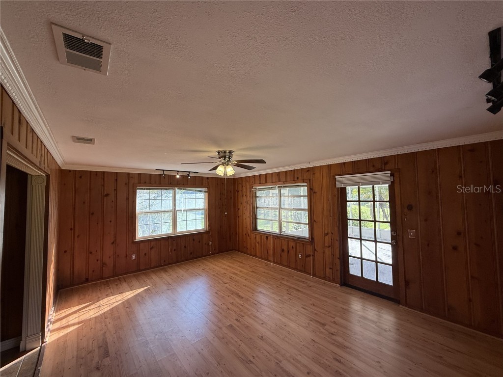 18401 Hamilton Road Dade City FL 33523 TB8356606 image9