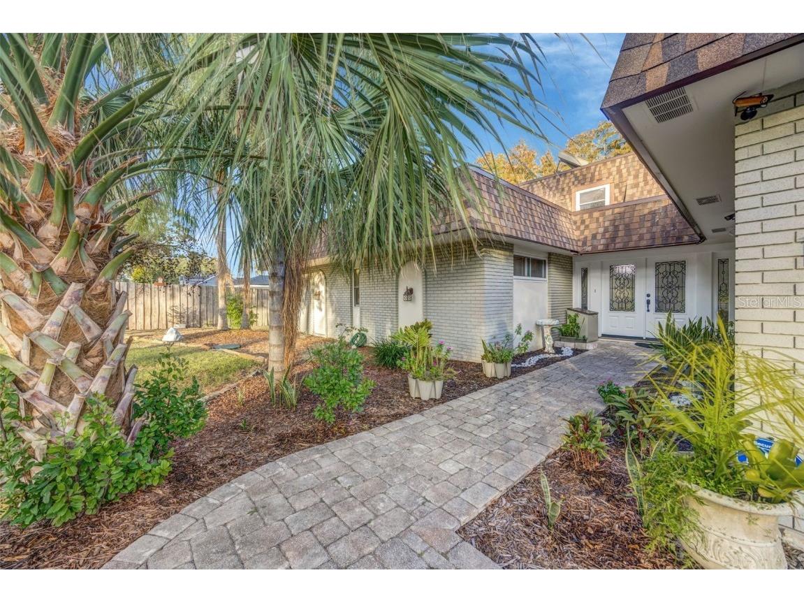 18405 Tomlinson Drive Lutz FL 33549 - LAKE HANNA TB8442220 image4