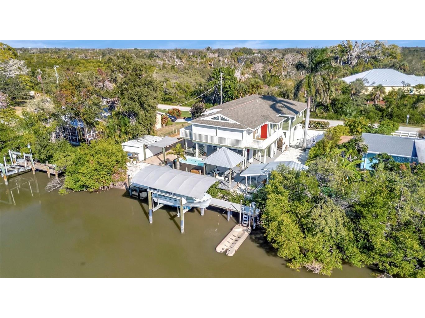 1841 Bayshore Drive Terra Ceia FL 34250 A4670998 image1