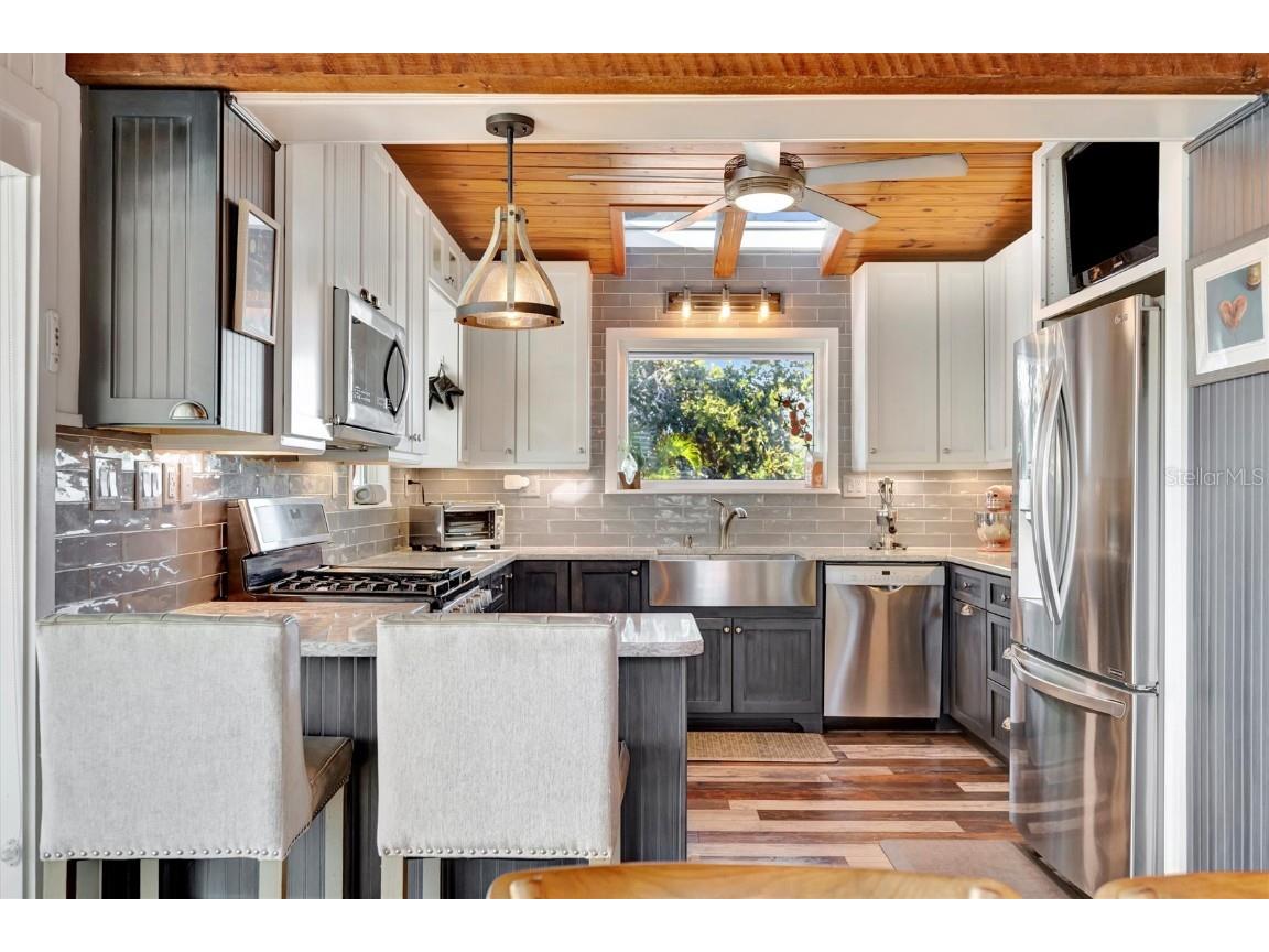 1841 Bayshore Drive Terra Ceia FL 34250 A4670998 image16