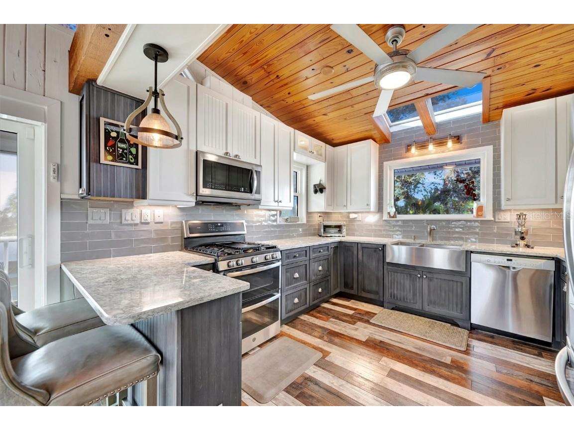 1841 Bayshore Drive Terra Ceia FL 34250 A4670998 image17