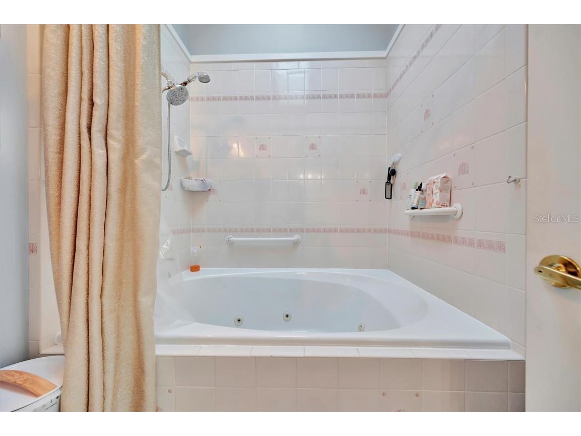 1841 Bayshore Drive Terra Ceia FL 34250 A4670998 image28