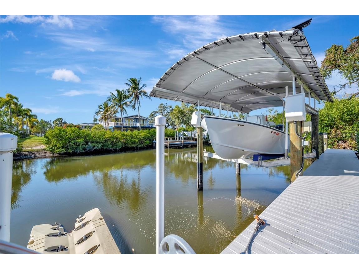 1841 Bayshore Drive Terra Ceia FL 34250 A4670998 image56