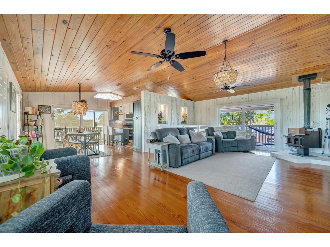 1841 Bayshore Drive Terra Ceia FL 34250 A4670998 image9