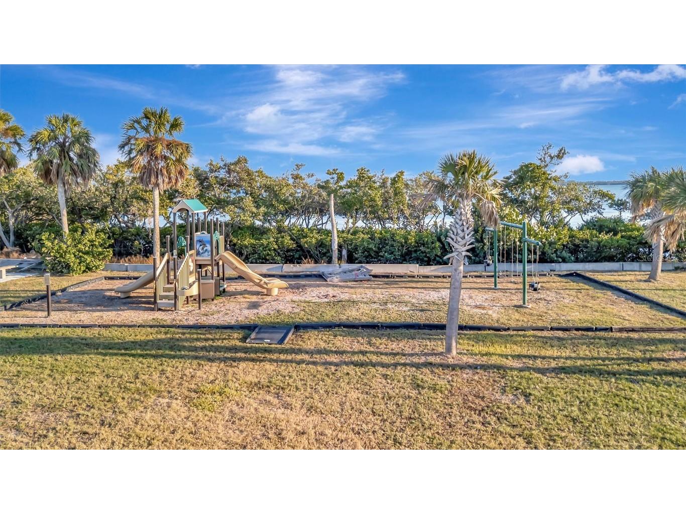 1841 Bayshore Drive Terra Ceia FL 34250 A4670998 image92