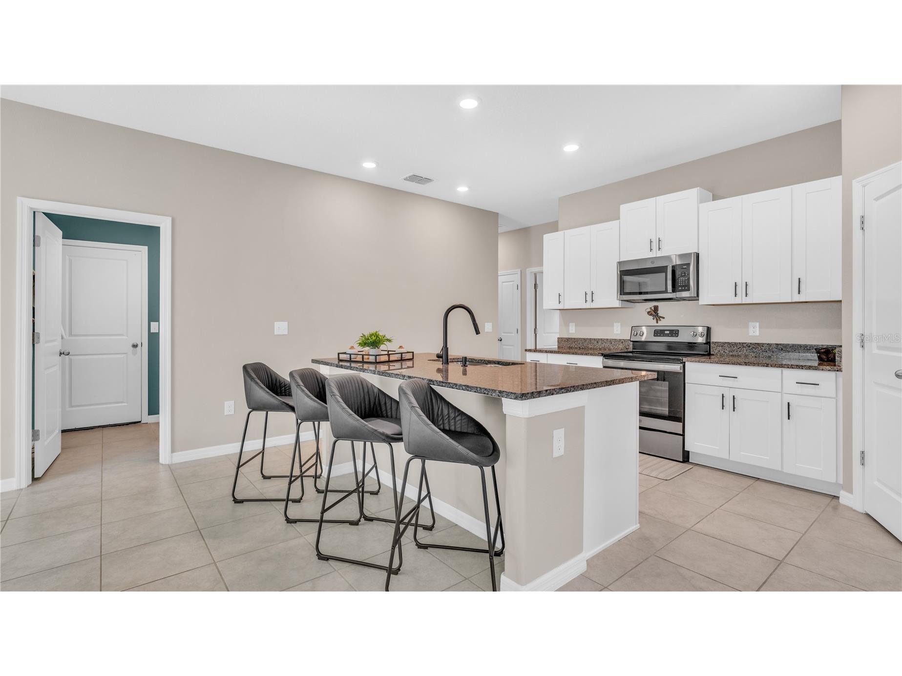 1841 Crinkle Leaf Court Ruskin FL 33570 TB8502618 image14
