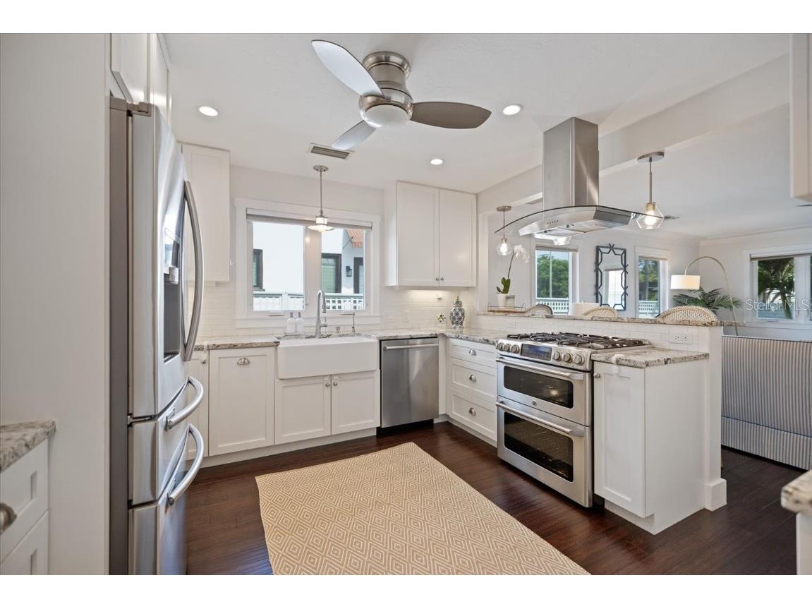 1841 Datura Street Sarasota FL 34239 A4676725 image17