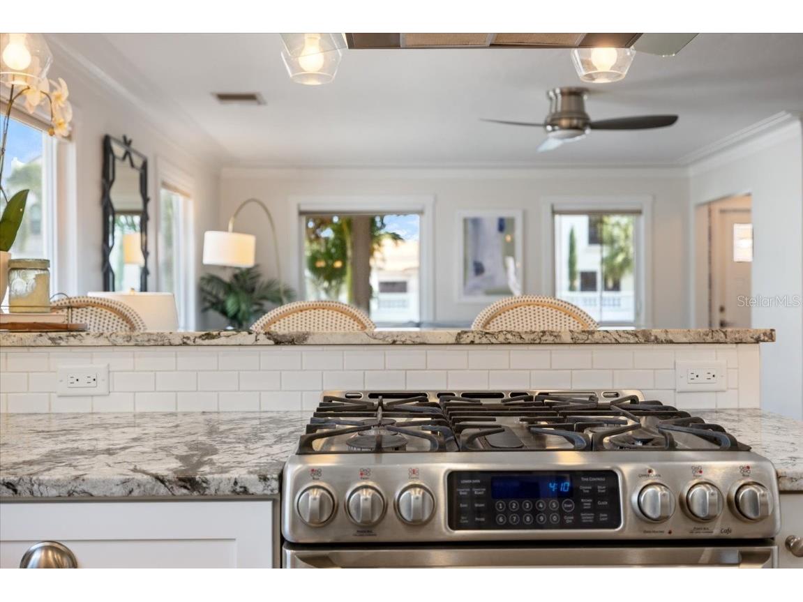 1841 Datura Street Sarasota FL 34239 A4676725 image19