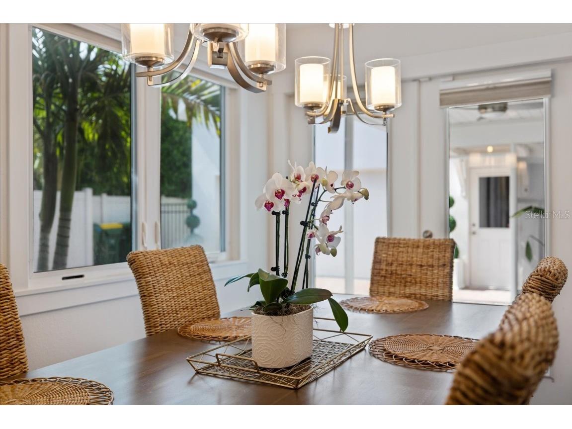 1841 Datura Street Sarasota FL 34239 A4676725 image22